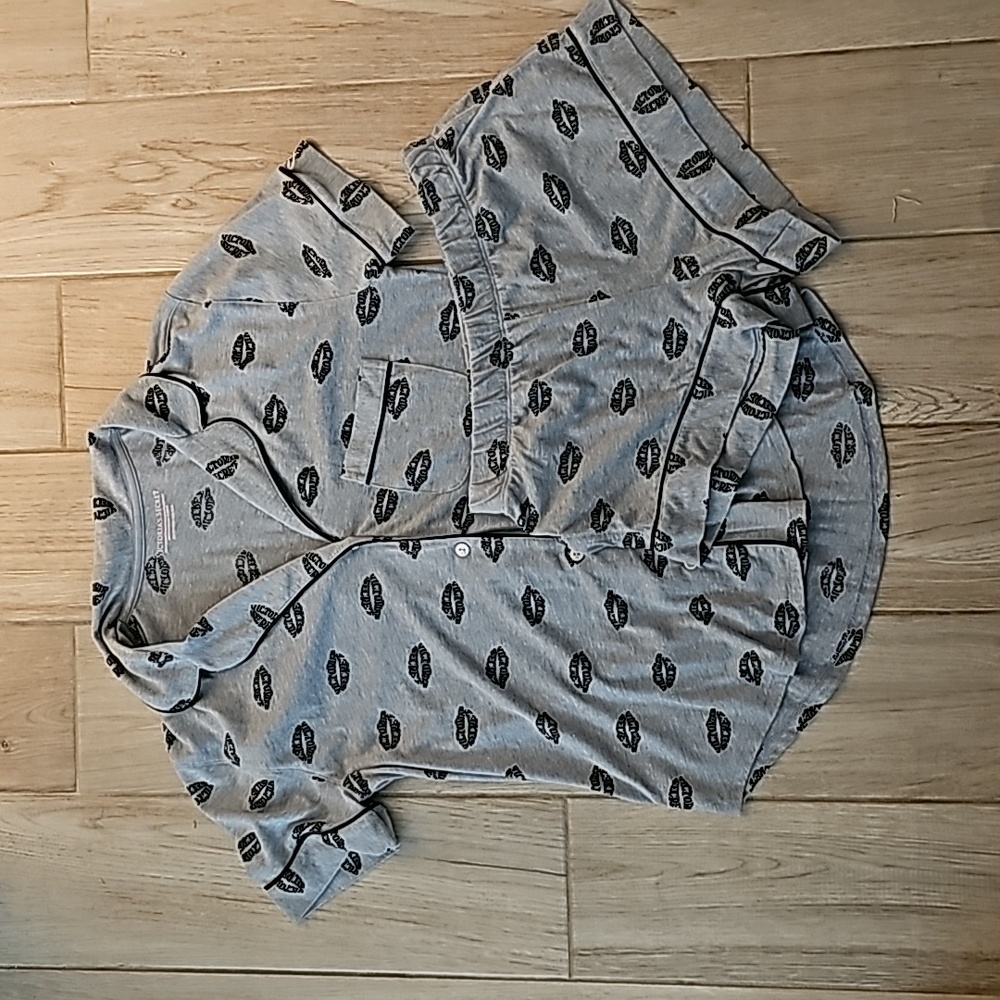 Victoria's Secret Sleep Set - Size XS New Without Tag